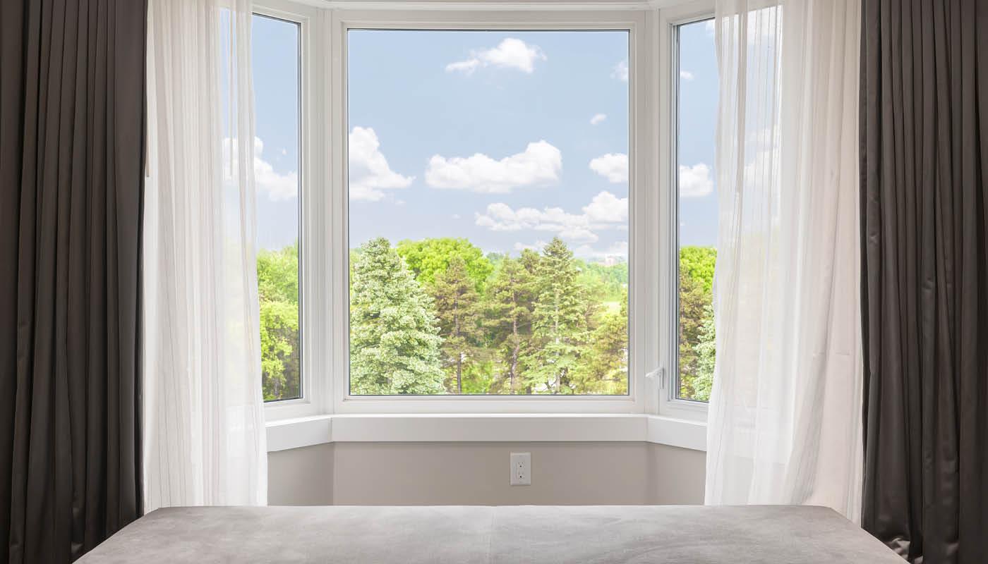 Bay and bow windows